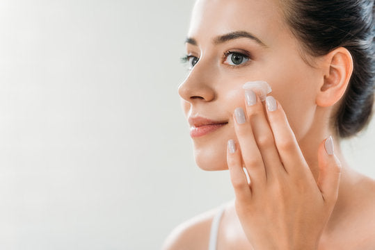 Kojic Acid: Hoạt chất ức chế tyrosinase trong mỹ phẩm làm sáng da